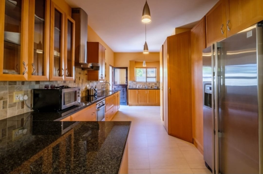 To Let 4 Bedroom Property for Rent in Kosmos Ridge North West